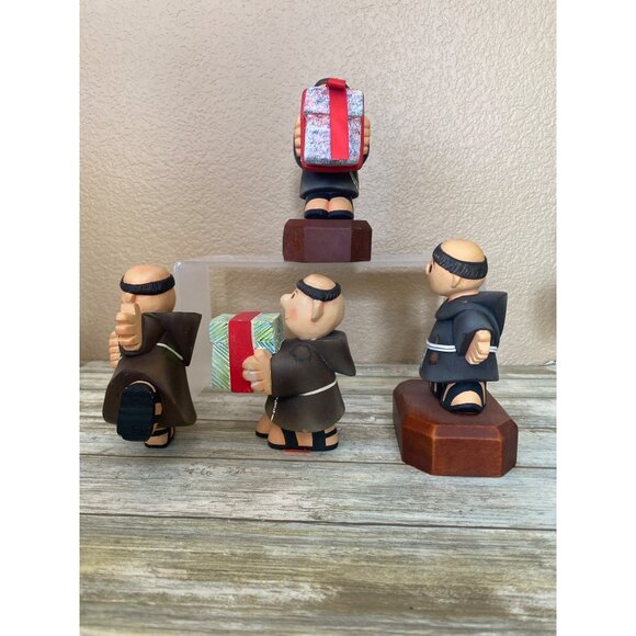 Vintage Franciscan Mission Christmas Monk Figurines – Wooden Holiday Décor Set - Picture 4 of 15